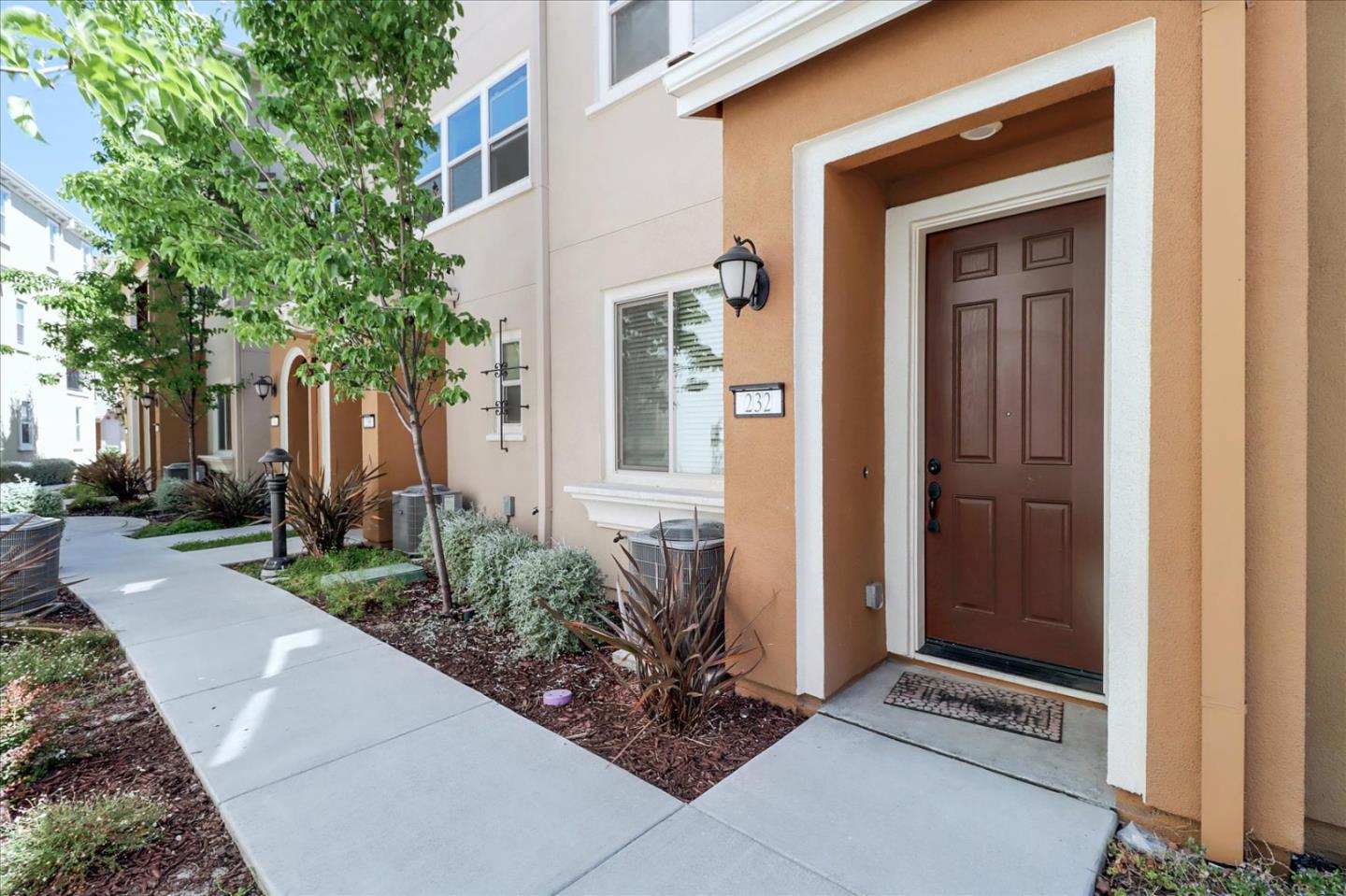 Detail Gallery Image 1 of 1 For 232 Montalcino Cir, San Jose,  CA 95111 - 3 Beds | 3/1 Baths