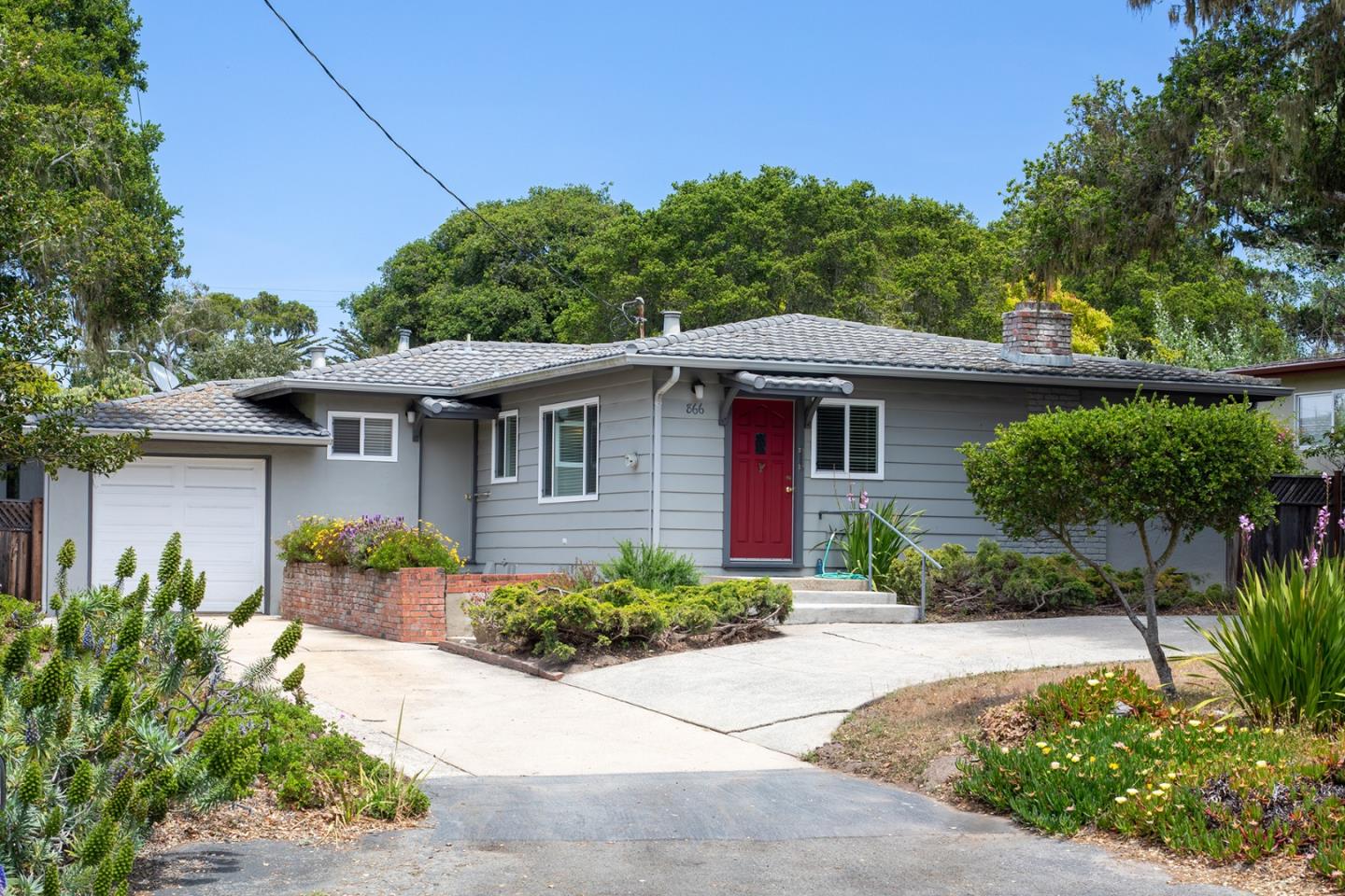 Detail Gallery Image 1 of 1 For 866 Sunset Dr, Pacific Grove,  CA 93950 - 3 Beds | 1/1 Baths