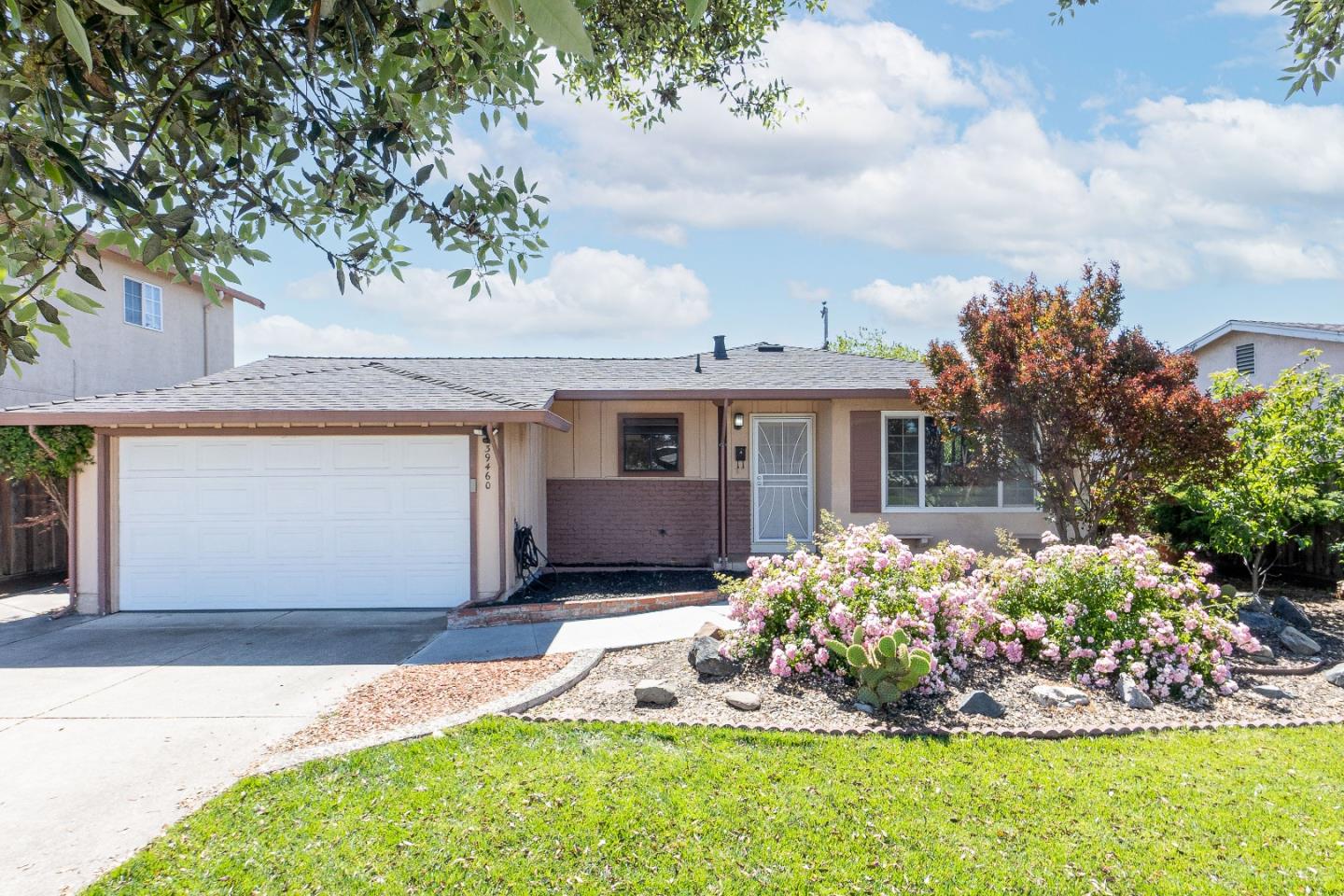 39460 Sundale Dr, Fremont, CA 94538 3 Beds 2 Baths (Sold