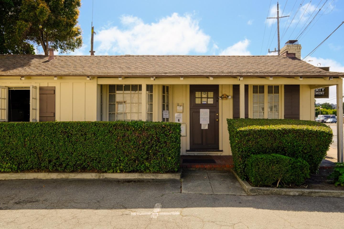 1230 Del Monte Avenue, MONTEREY, California 93940, ,Comm Ri Multi-units 5+,For Sale,Del Monte Avenue,ML81847335