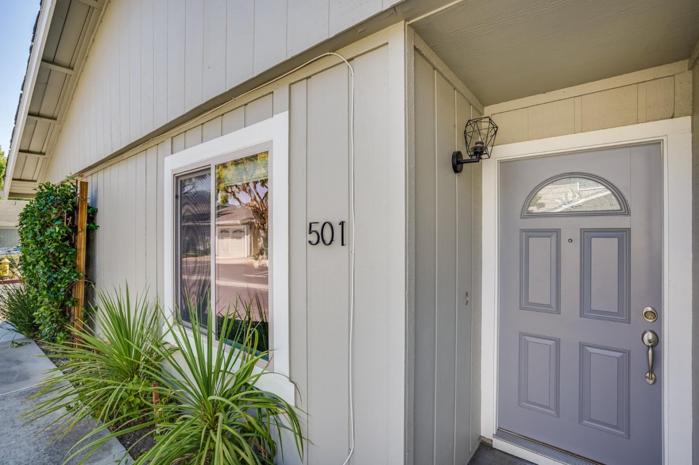 Detail Gallery Image 1 of 1 For 501 Latimer Cir, Campbell,  CA 95008 - 2 Beds | 2 Baths