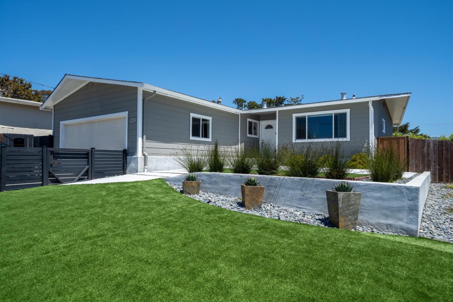 Detail Gallery Image 1 of 1 For 1059 View Way, Pacifica,  CA 94044 - 3 Beds | 2 Baths
