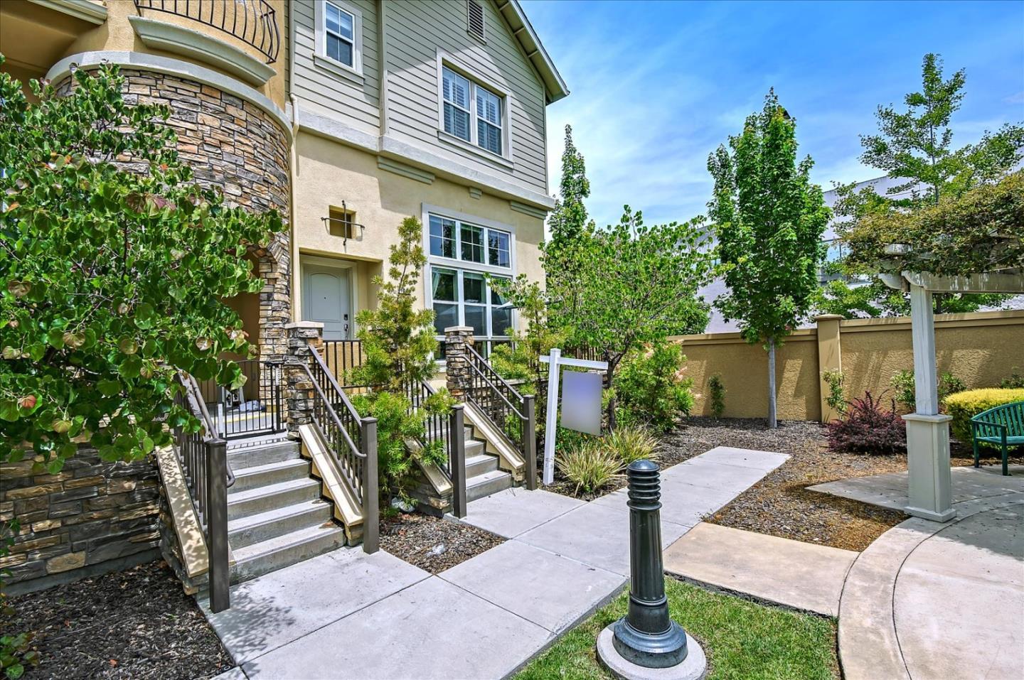 Detail Gallery Image 1 of 1 For 1036 Lyon Ter, Sunnyvale,  CA 94089 - 3 Beds | 2/1 Baths