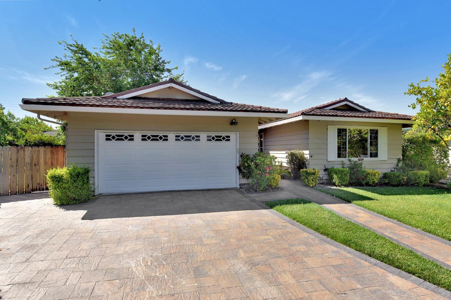 Detail Gallery Image 1 of 1 For 6067 Santa Ysabel Way, San Jose,  CA 95123 - 4 Beds | 2 Baths