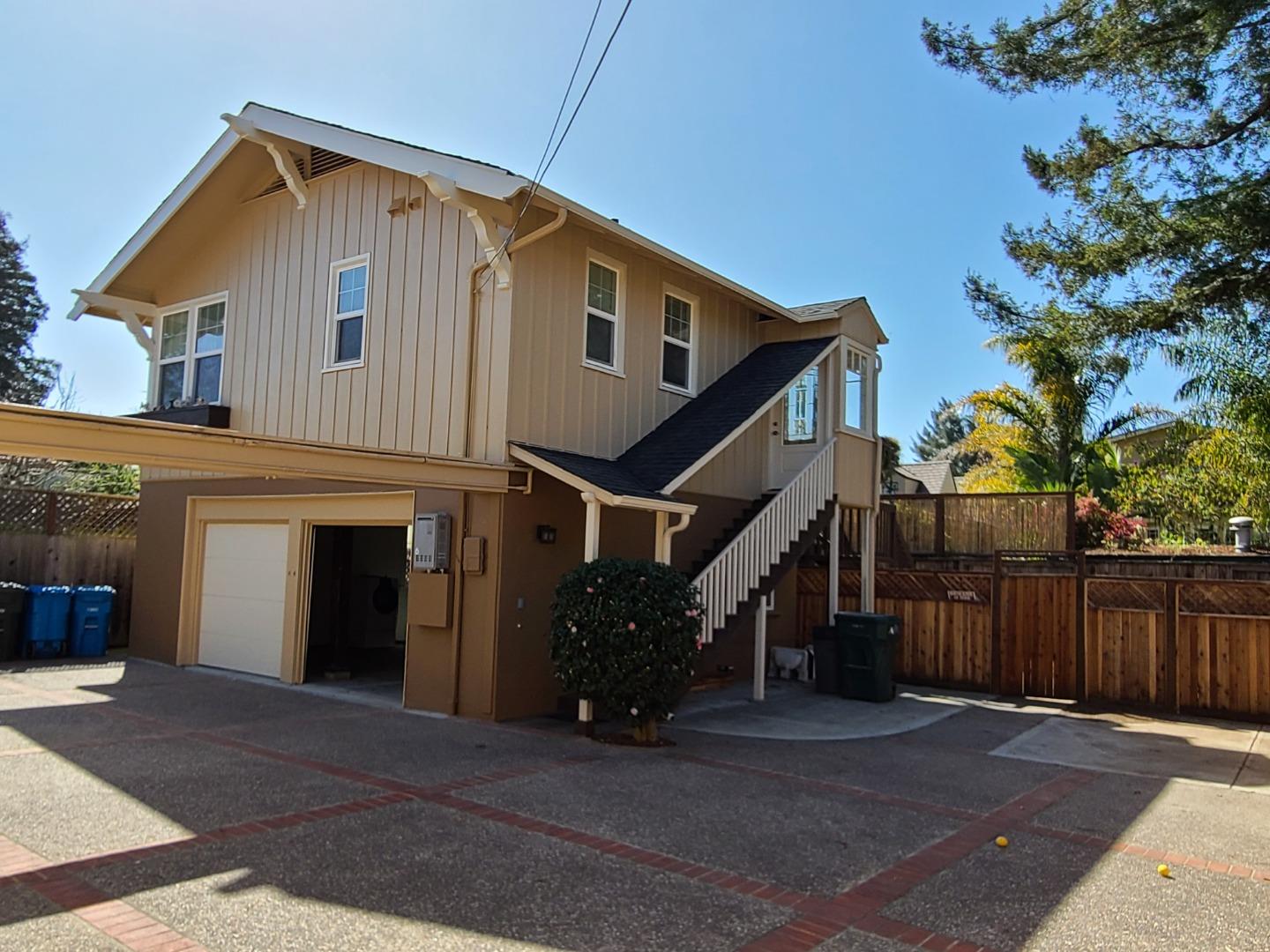 Detail Gallery Image 1 of 1 For 117 Crescent Ave #REAR UNIT,  Burlingame,  CA 94010 - 1 Beds | 1 Baths
