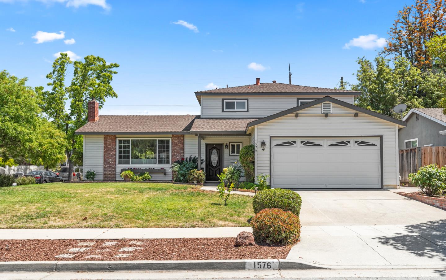 Detail Gallery Image 1 of 1 For 1576 Inverness Cir, San Jose,  CA 95124 - 4 Beds | 2/1 Baths