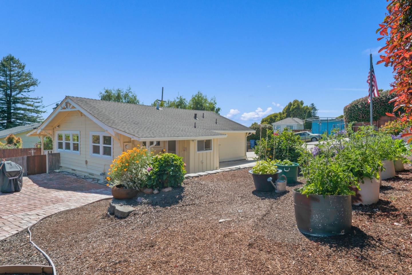 Detail Gallery Image 1 of 1 For 10 Windemere Ln, Aptos,  CA 95003 - 2 Beds | 2 Baths
