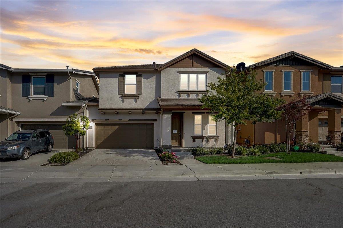 48 Sister City Way, Gilroy, CA 95020 4 Beds 2/1 Baths (Sold) ML81848078 MLSL