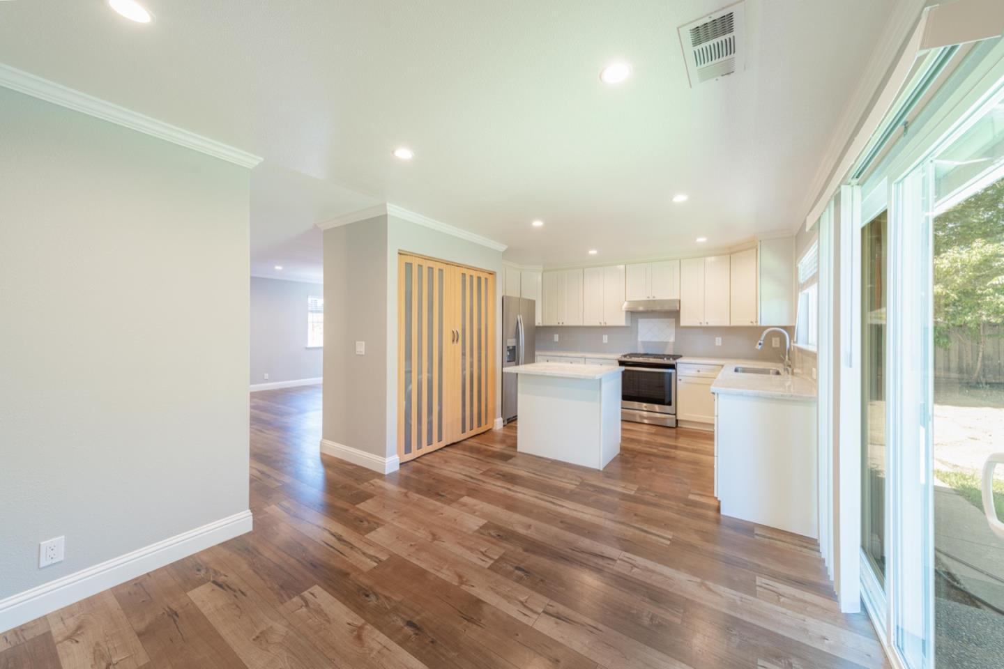 Detail Gallery Image 1 of 1 For 2351 Summer Ct, San Jose,  CA 95116 - 3 Beds | 2 Baths