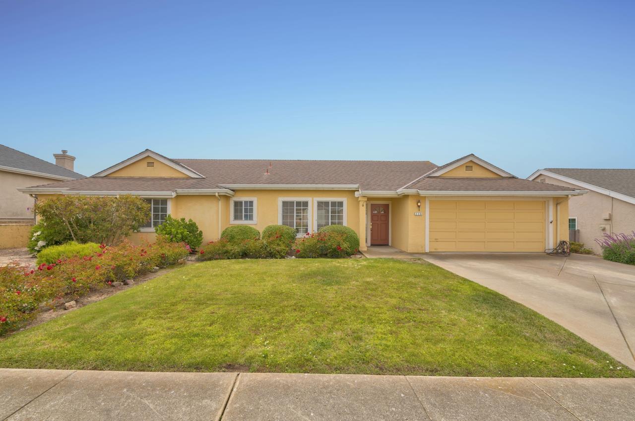 236 Michelle Ct, Marina, CA 93933 3 Beds 2 Baths (Sold