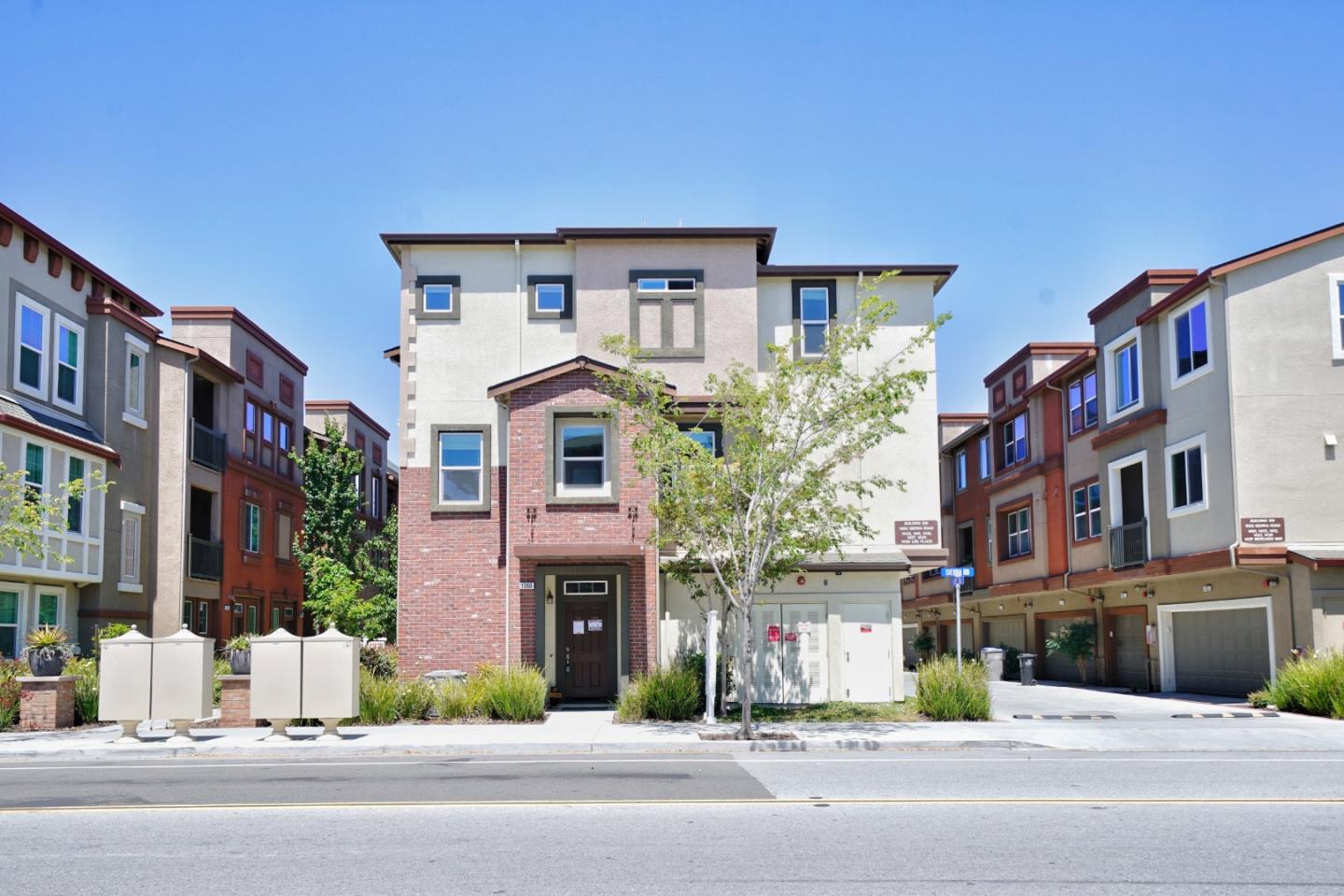 Detail Gallery Image 1 of 1 For 1060 Sierra Rd, San Jose,  CA 95131 - 4 Beds | 3/1 Baths