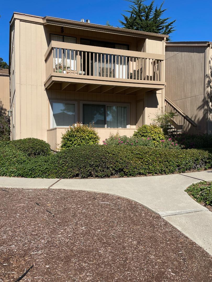 Detail Gallery Image 1 of 1 For 300 Glenwood Cir #172,  Monterey,  CA 93940 - 2 Beds | 1 Baths