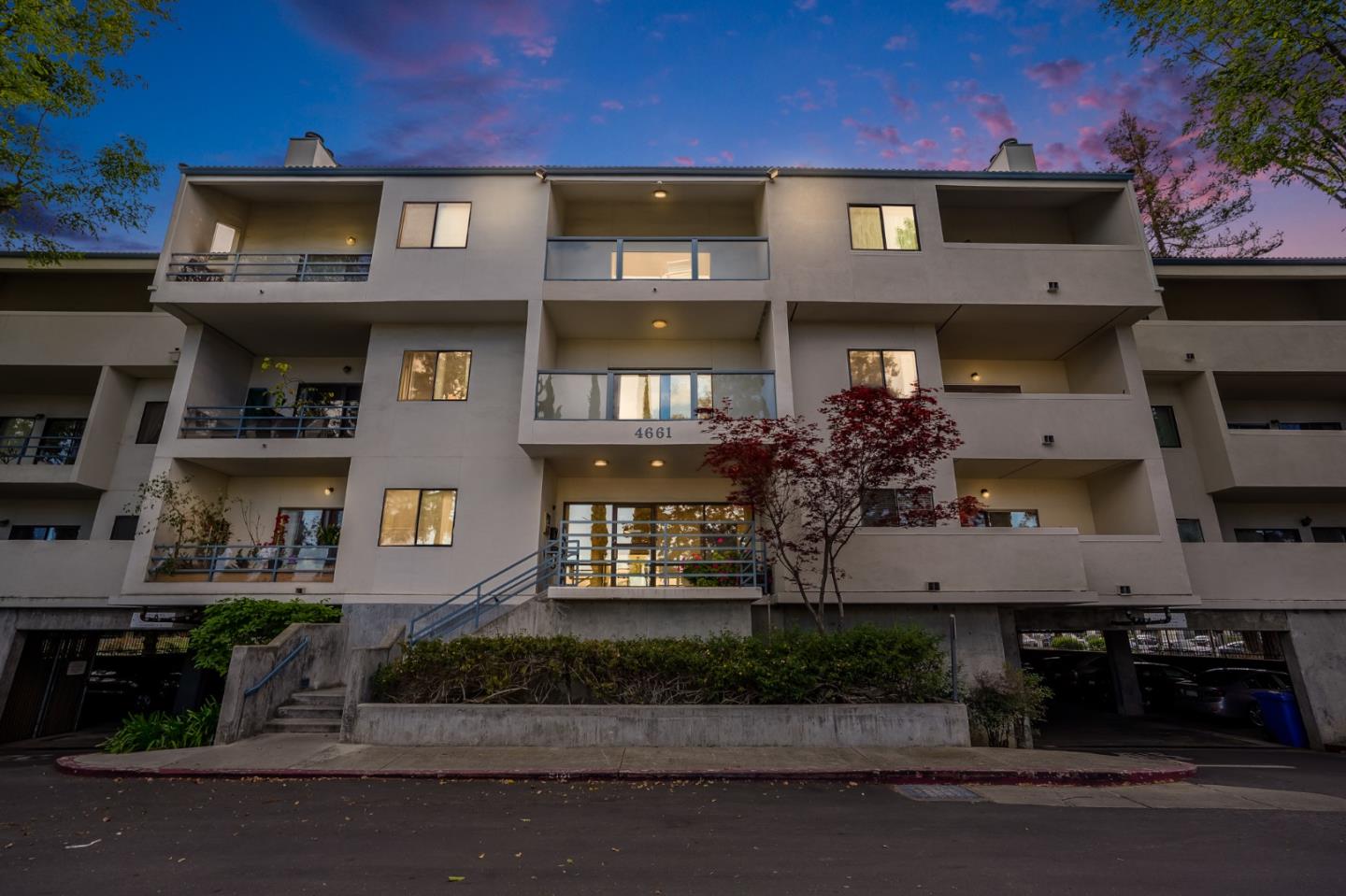 Detail Gallery Image 1 of 1 For 4661 Albany Cir #105,  San Jose,  CA 95129 - 1 Beds | 1 Baths