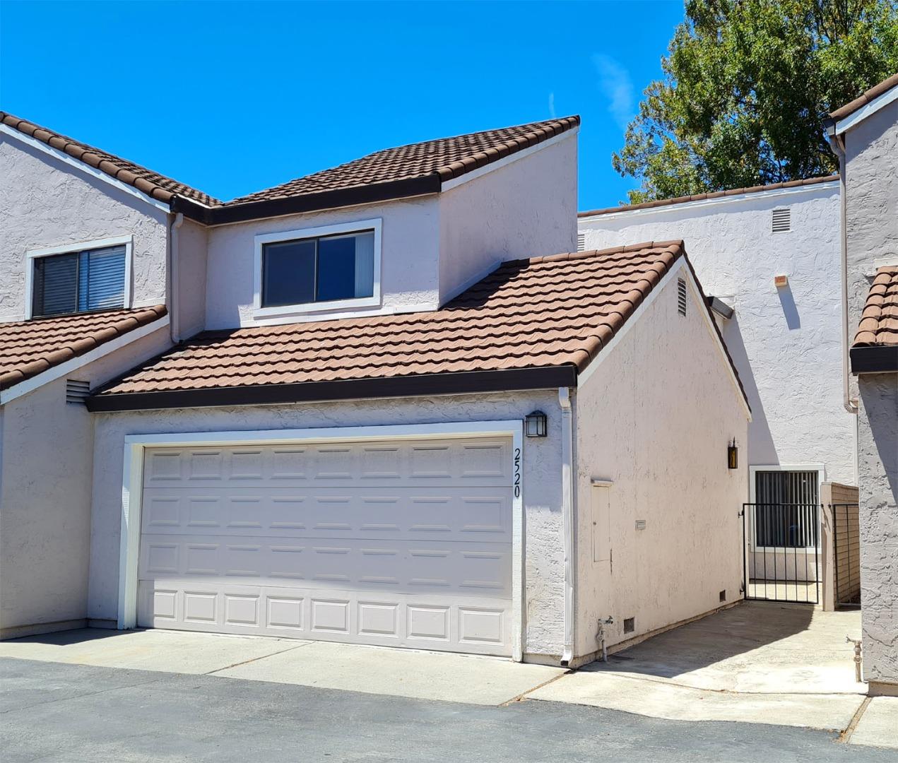 Detail Gallery Image 1 of 1 For 2520 Roblar Ln, Santa Clara,  CA 95051 - 2 Beds | 1/1 Baths