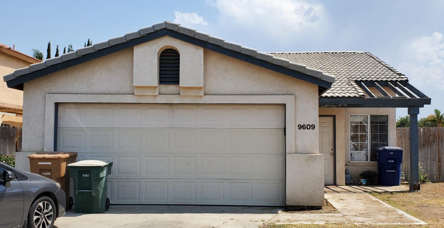 Detail Gallery Image 1 of 1 For 9609 Twain Way, Bakersfield,  CA 93311 - 3 Beds | 2 Baths