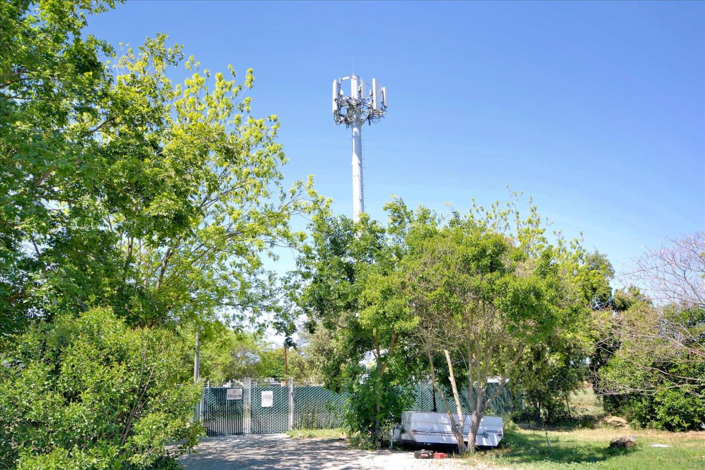 2701 Michigan Avenue, STOCKTON, California 95204, ,Comm Industrial For Sale,For Sale,Michigan Avenue,40964962