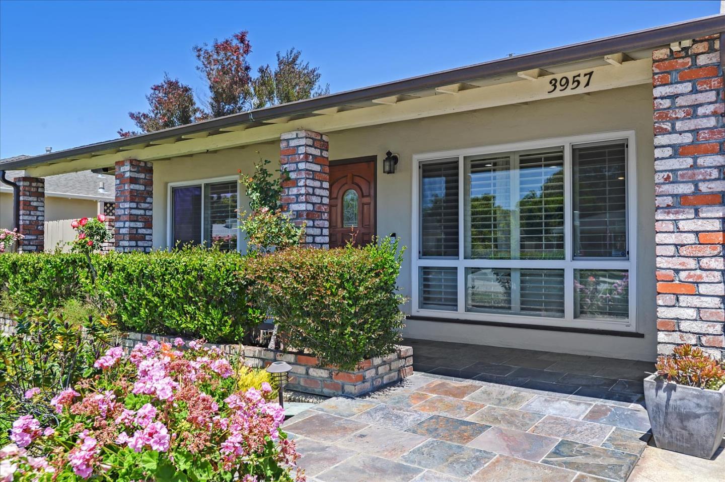 Detail Gallery Image 1 of 1 For 3957 Martin Dr, San Mateo,  CA 94403 - 3 Beds | 2 Baths
