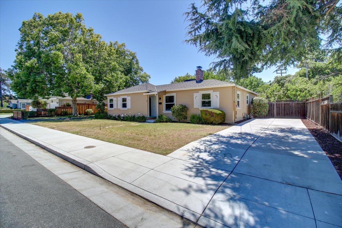 93 Brookside Ave, Santa Clara, CA 95050 3 Beds 2 Baths (Sold