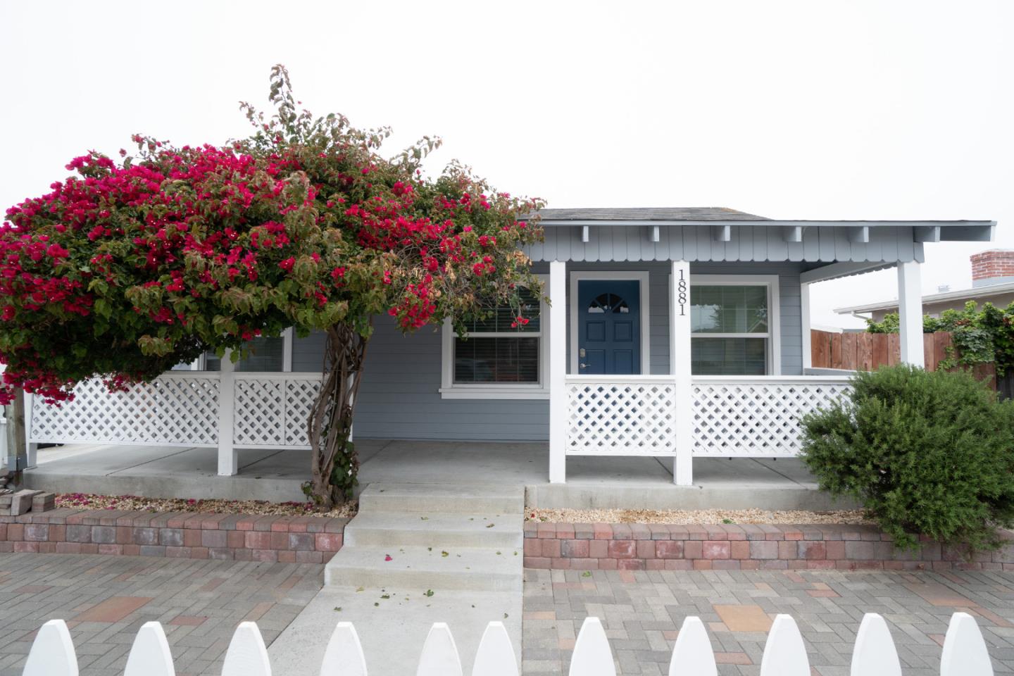 Detail Gallery Image 1 of 1 For 1881 Noche Buena St, Seaside,  CA 93955 - 3 Beds | 1 Baths