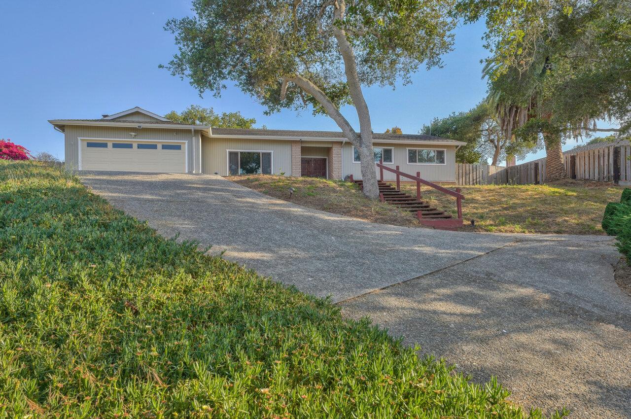Detail Gallery Image 1 of 1 For 15310 Oak Hills Dr, Salinas,  CA 93907 - 3 Beds | 2 Baths