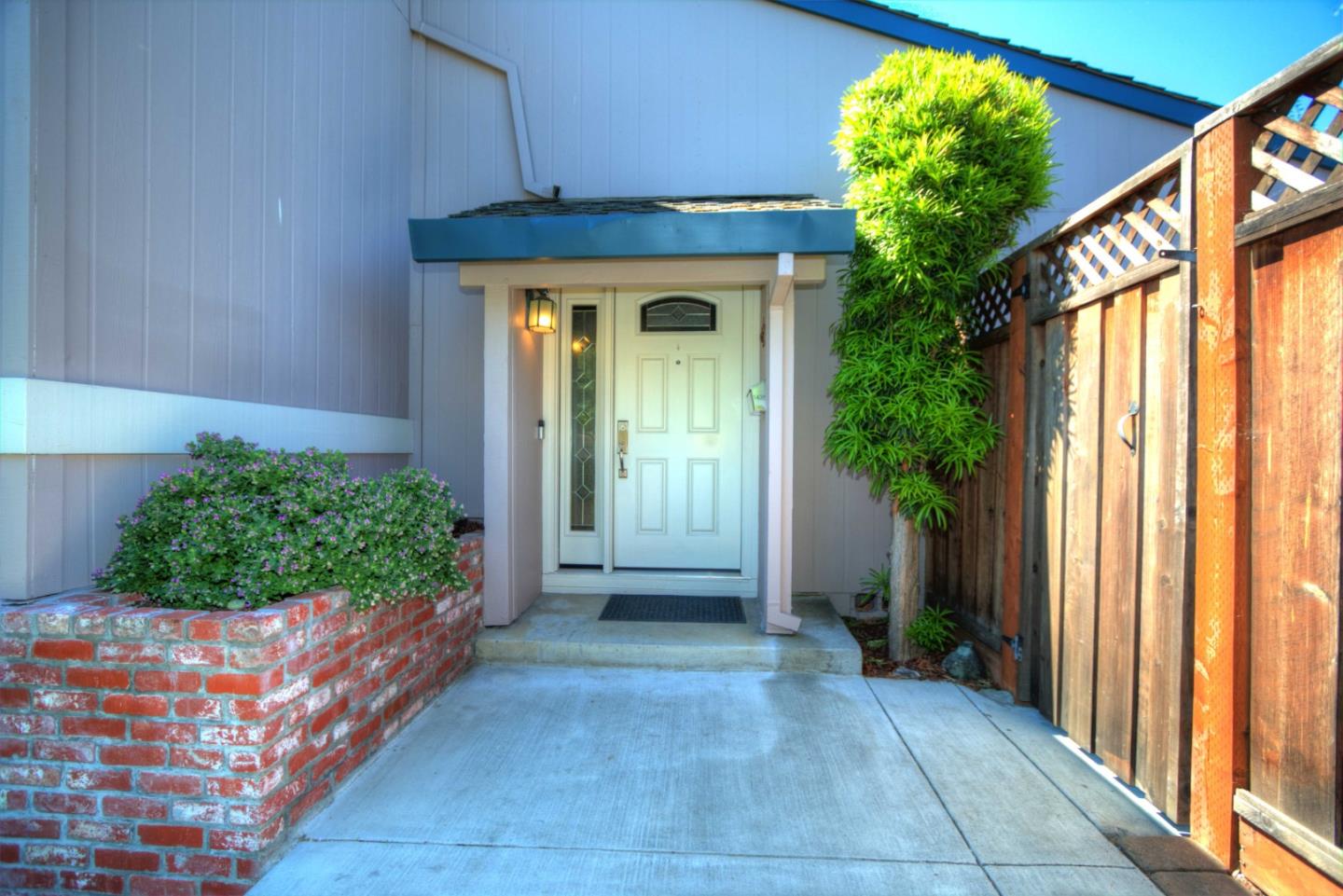 Detail Gallery Image 1 of 1 For 1435 Woodgrove Sq, San Jose,  CA 95117 - 2 Beds | 1 Baths