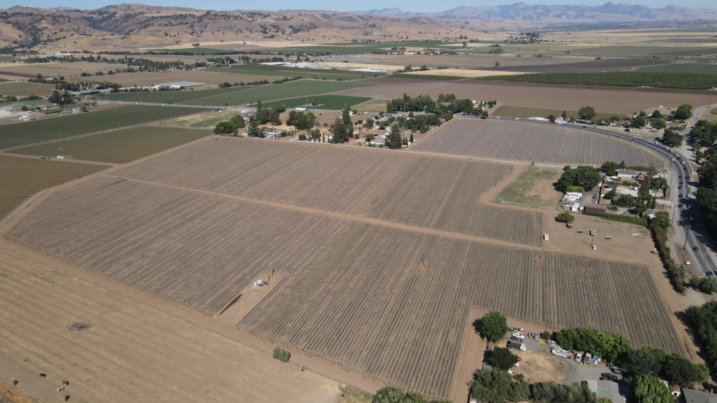 1875 Pacheco Pass Road, GILROY, California 95020, ,Comm Lots And Land,For Sale,Pacheco Pass Road,40965052