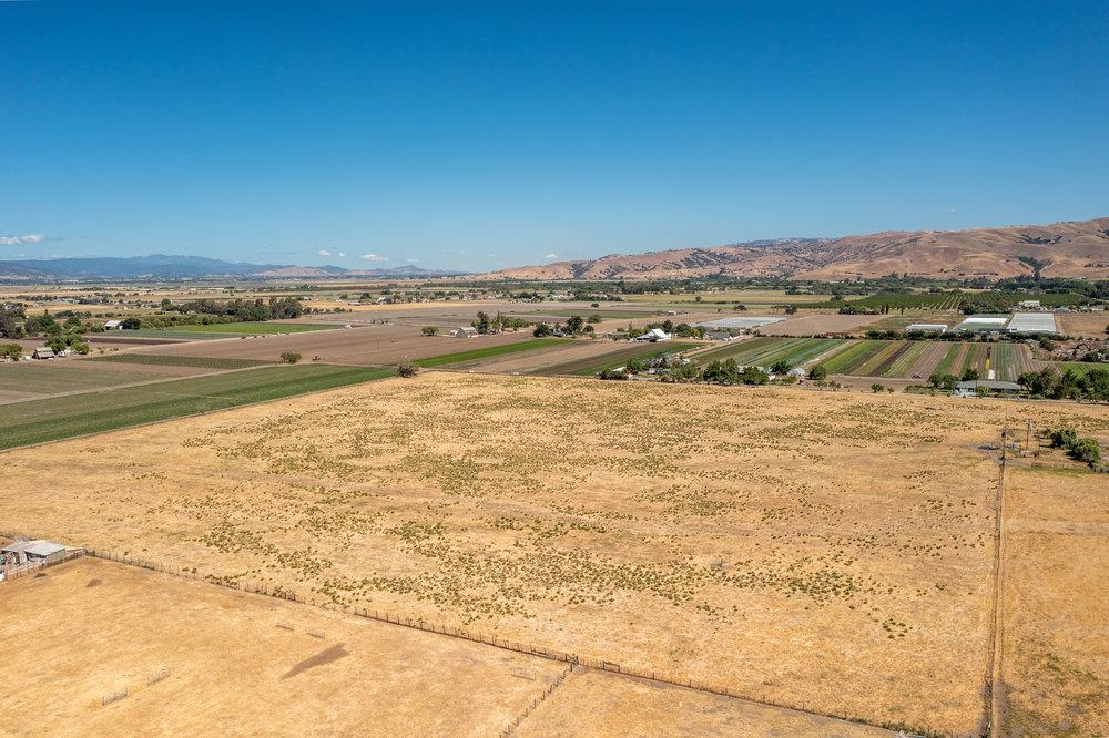 0 San Felipe Road, HOLLISTER, California 95023, ,Lots And Land,For Sale,San Felipe Road,40965049