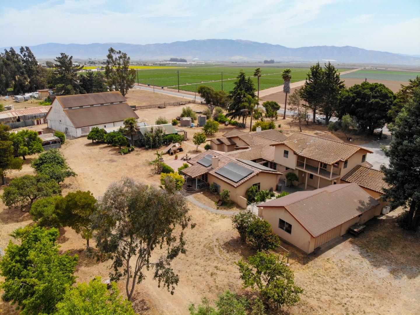 1103 Old Stage Rd, Salinas, CA 93908 5 Beds 4/1 Baths