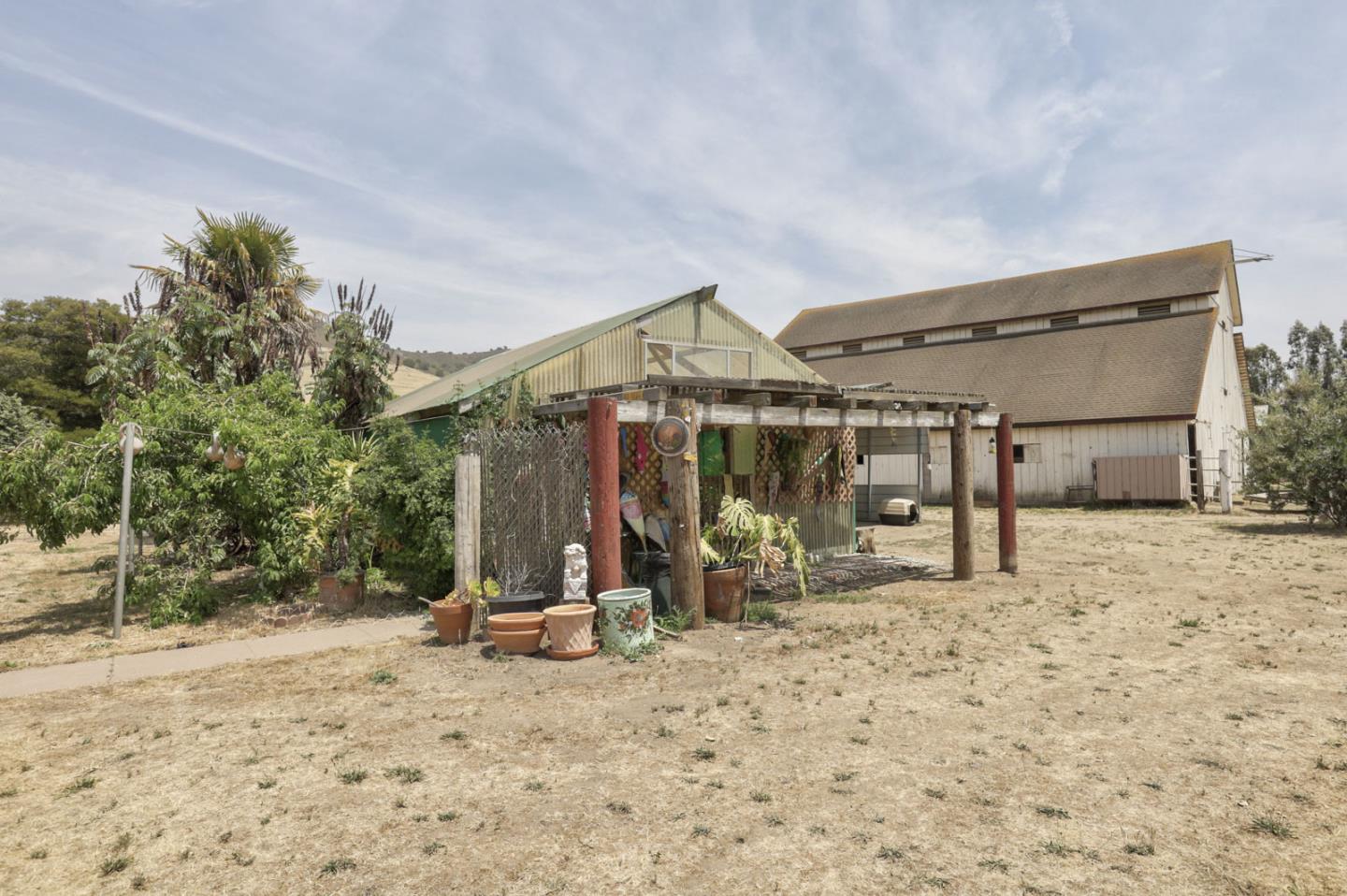 1103 Old Stage Rd, Salinas, CA 93908 5 Beds 4/1 Baths