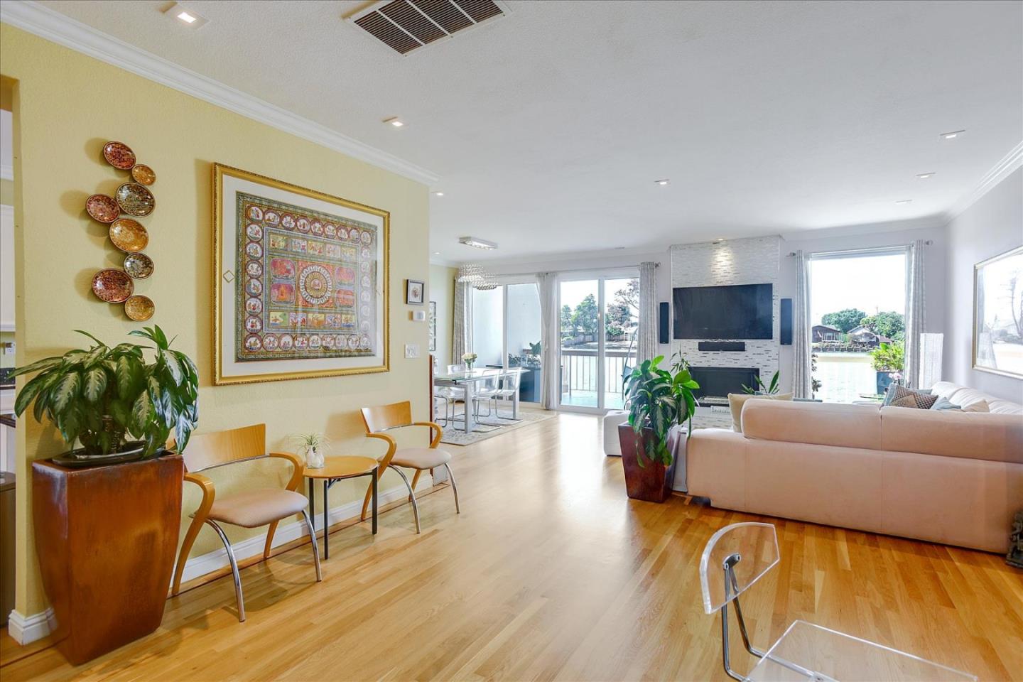 716 Fathom Dr, San Mateo, CA 94404 3 Beds 2/1 Baths (Sold