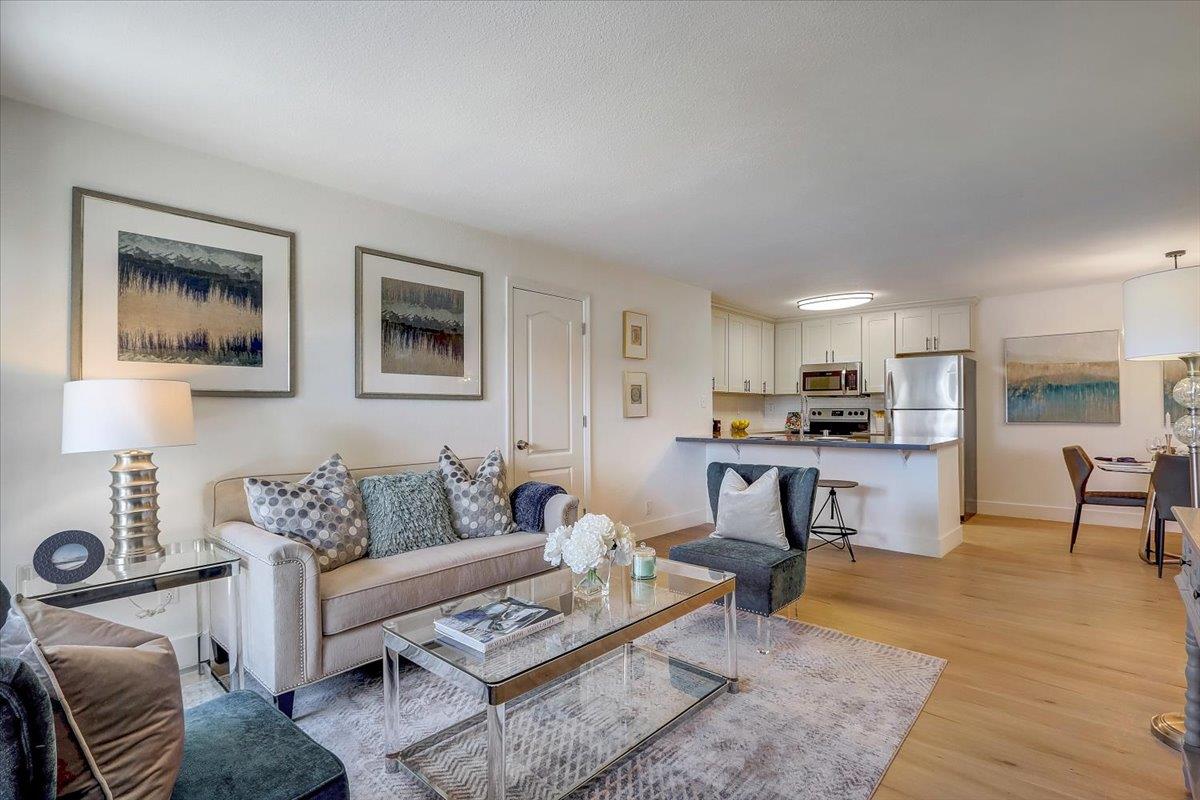 Detail Gallery Image 1 of 1 For 424 Dempsey Rd #127,  Milpitas,  CA 95035 - 3 Beds | 2 Baths