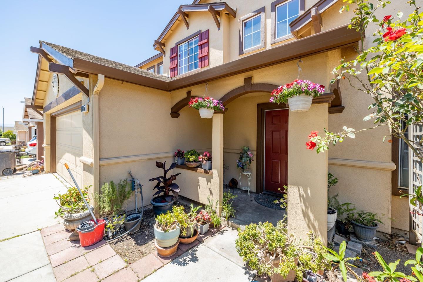 1035 Madrid St, Soledad, CA 93960 6 Beds 2/1 Baths (Sold