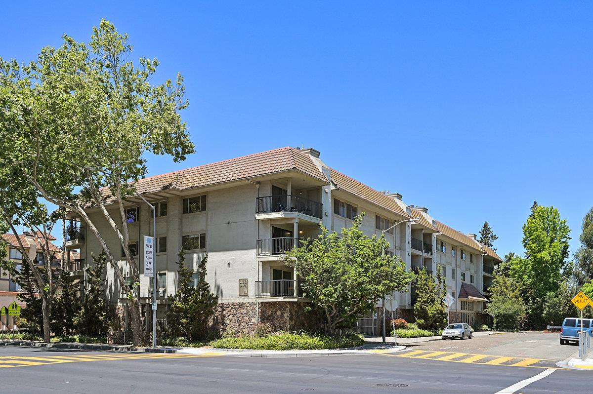 Detail Gallery Image 1 of 1 For 400 Davis St #201,  San Leandro,  CA 94577 - 2 Beds | 2 Baths