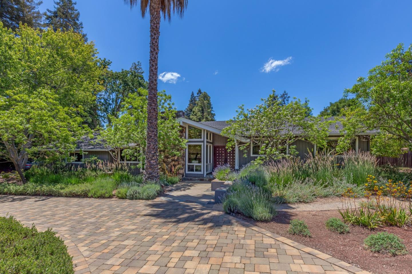Detail Gallery Image 1 of 1 For 26636 Altamont Rd, Los Altos Hills,  CA 94022 - 5 Beds | 3/1 Baths