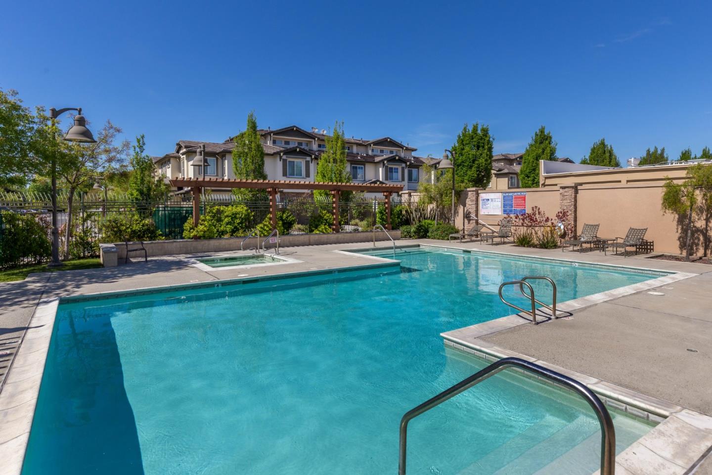 2881 Meridian Ave 247, San Jose, CA 95124 2 Beds 2 Baths (Canceled