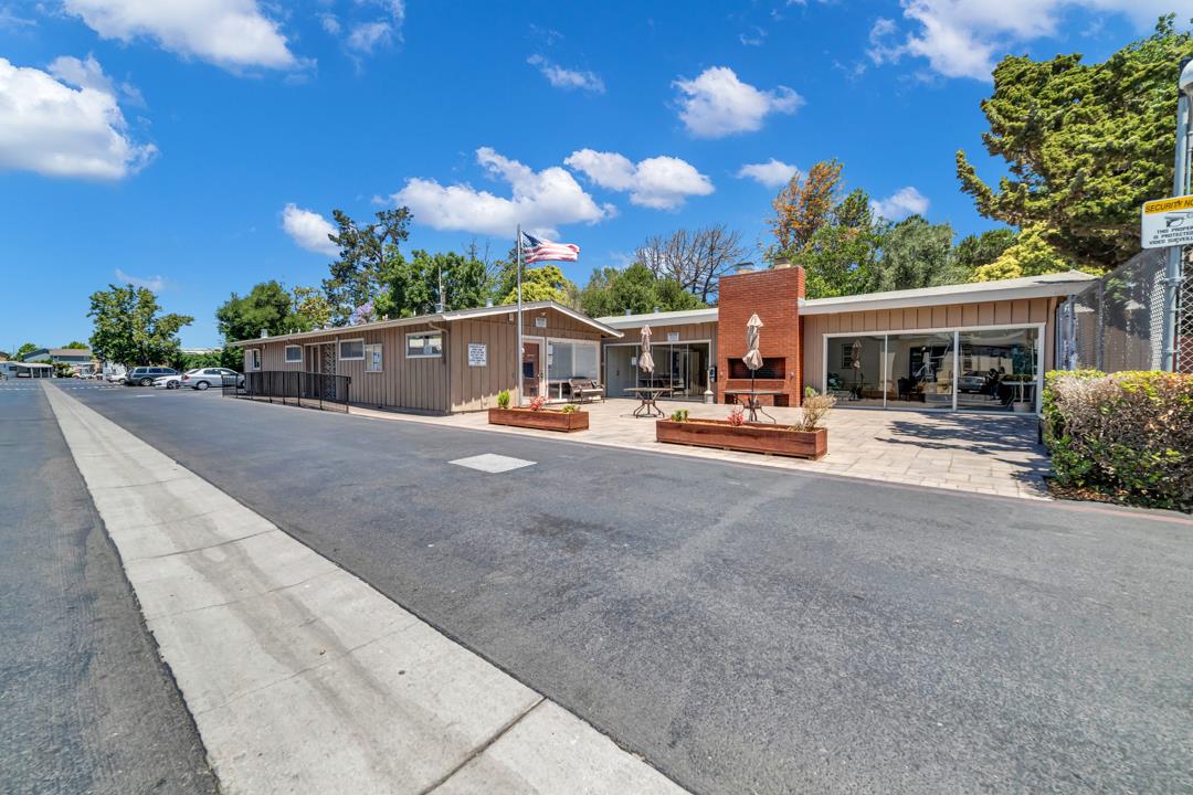 1885 E Bayshore Rd 20, East Palo Alto, CA 94303 2 Beds 2 Baths (Active) ML81850773 MLSL