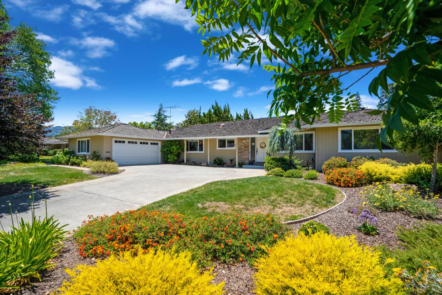 13131 Ten Oak Way, Saratoga, CA 95070 5 Beds 2/1 Baths (Sold