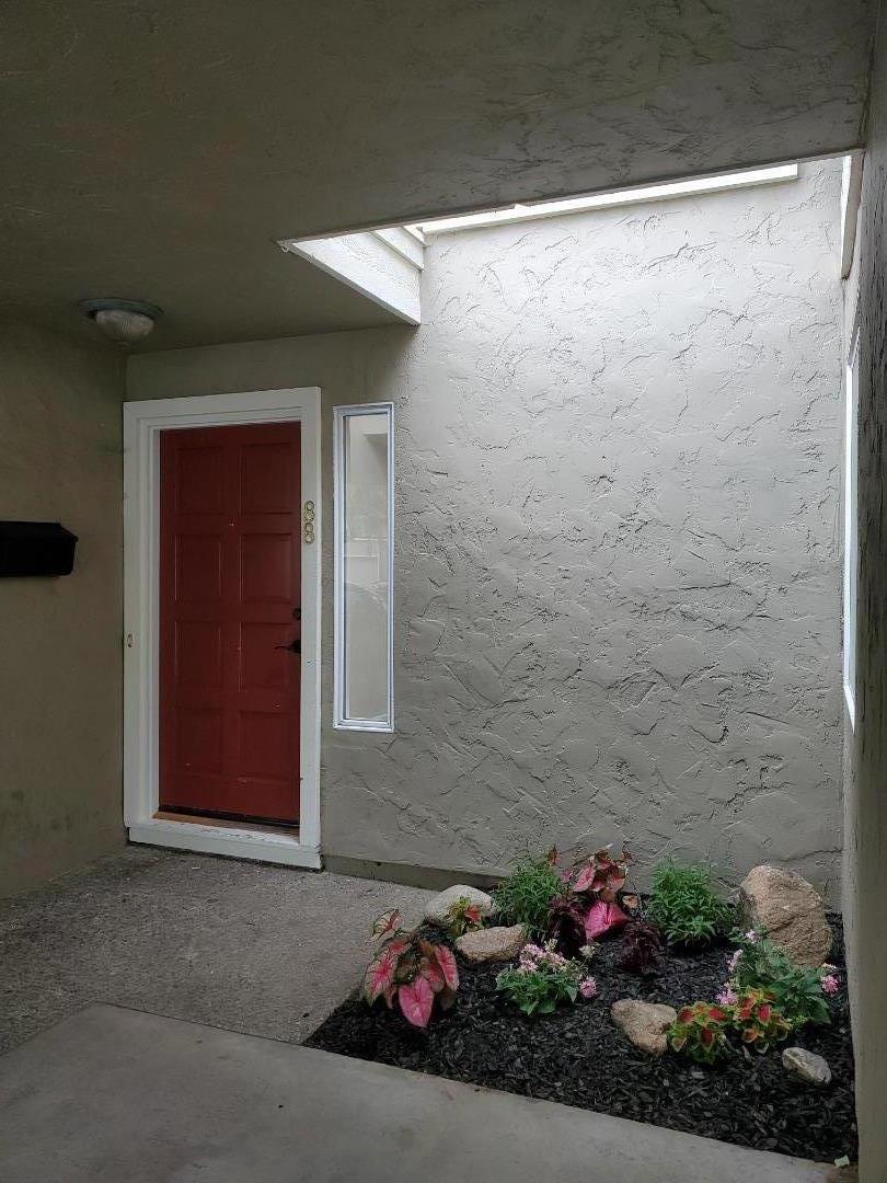Detail Gallery Image 1 of 1 For 345 Coleridge Dr #88,  Salinas,  CA 93901 - 2 Beds | 1/1 Baths