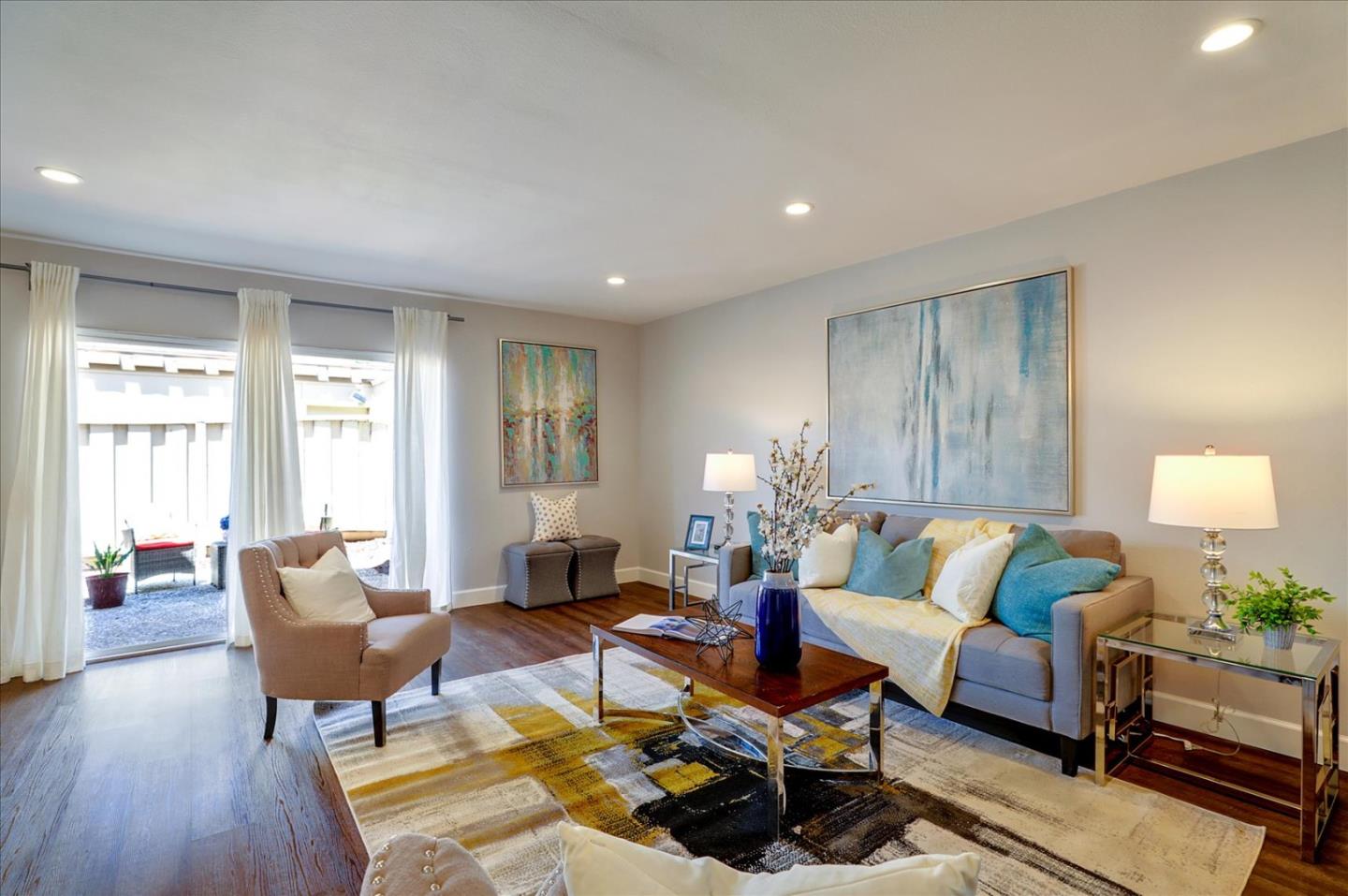 Detail Gallery Image 1 of 1 For 550 Toyon Ave #11,  San Jose,  CA 95127 - 3 Beds | 2 Baths