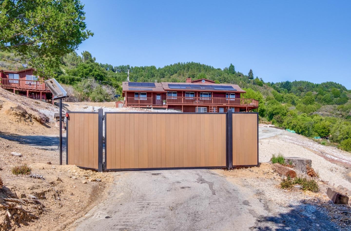 27600 Havenhill Ln, Los Gatos, CA 95033 - 2 Beds | 2 Baths