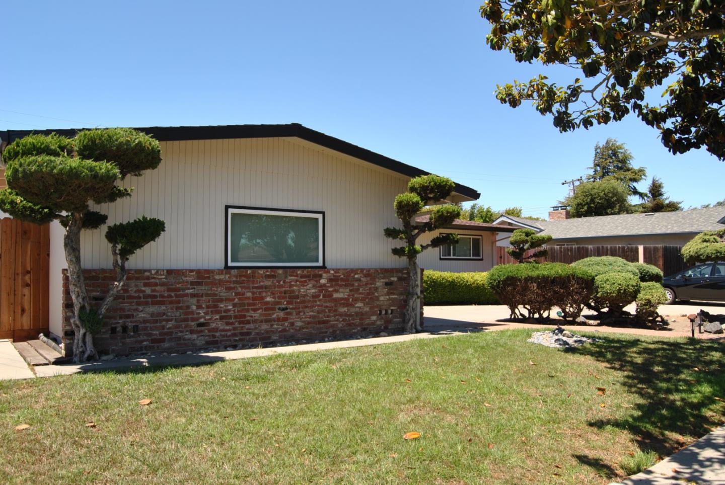 924 W Alisal St, Salinas, CA 93901 4 Beds 3/1 Baths