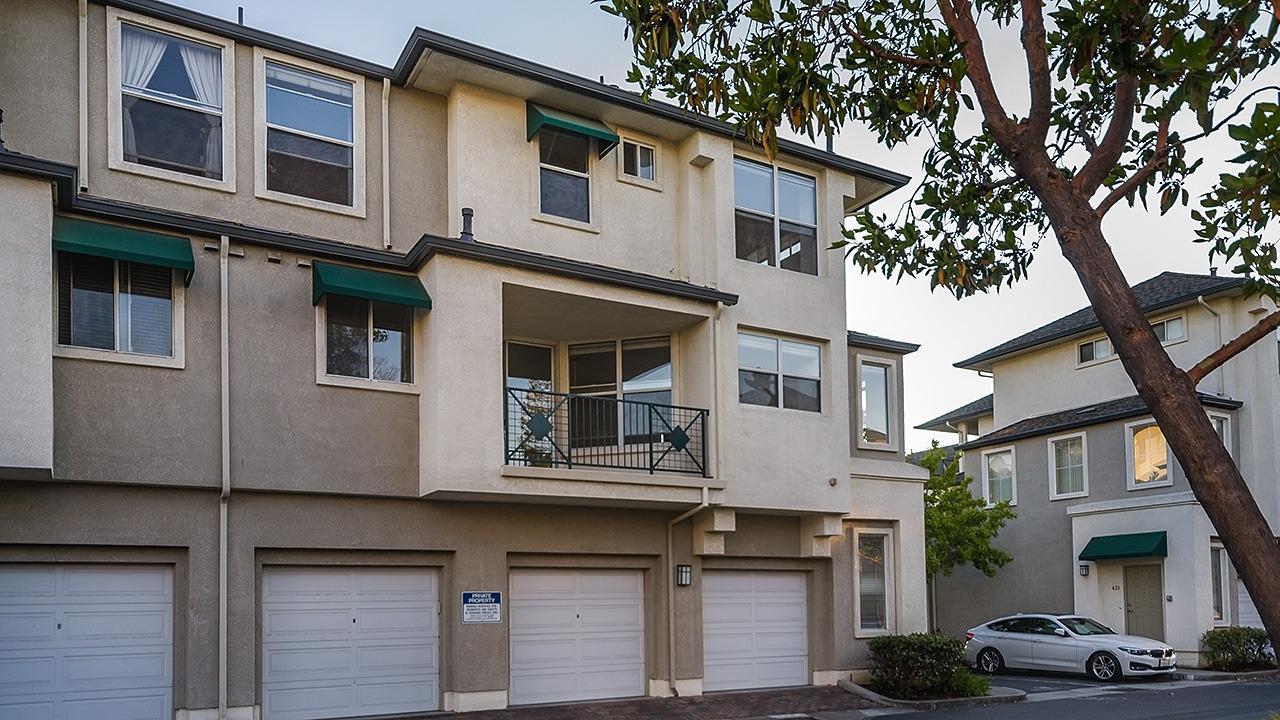 Detail Gallery Image 1 of 1 For 501 Baltic Cir #509,  Redwood City,  CA 94065 - 2 Beds | 2/1 Baths