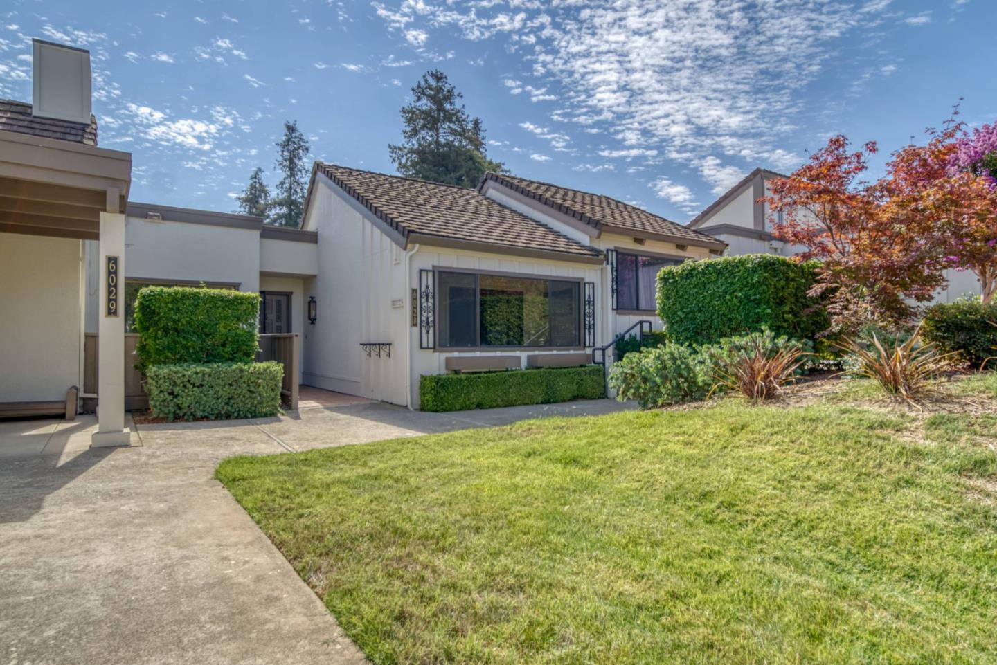 Detail Gallery Image 1 of 1 For 6028 Montgomery Corner, San Jose,  CA 95135 - 2 Beds | 2 Baths