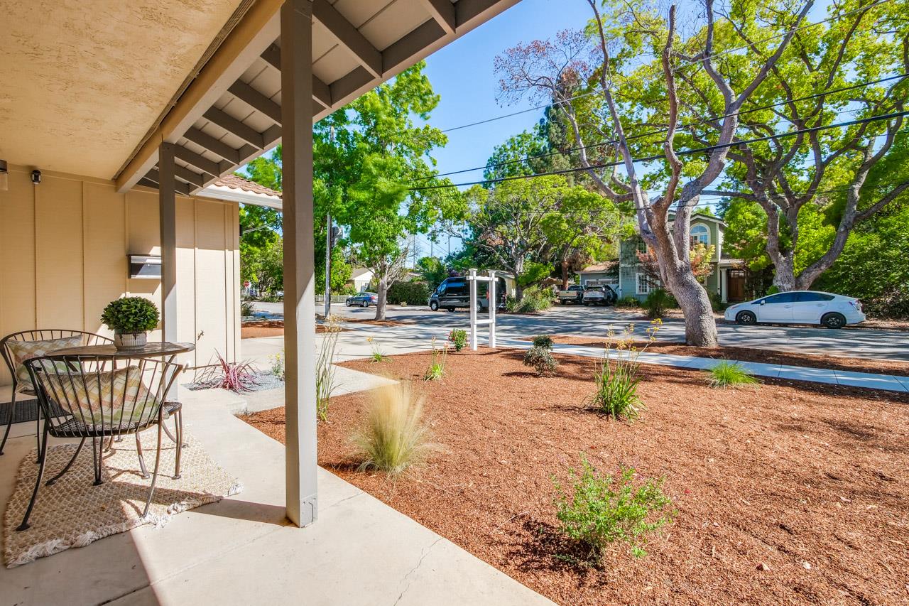 530 W Dana St, Mountain View, CA 94041 4 Beds 2/1 Baths