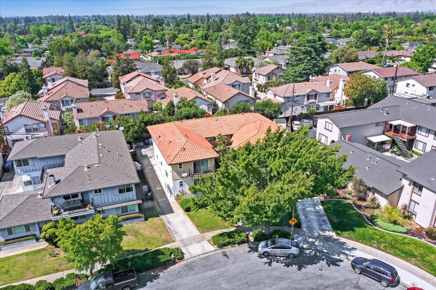679 Grand Coulee Avenue, SUNNYVALE, California 94087, ,Comm Ri Multi-units 5+,For Sale,Grand Coulee Avenue,ML81852504