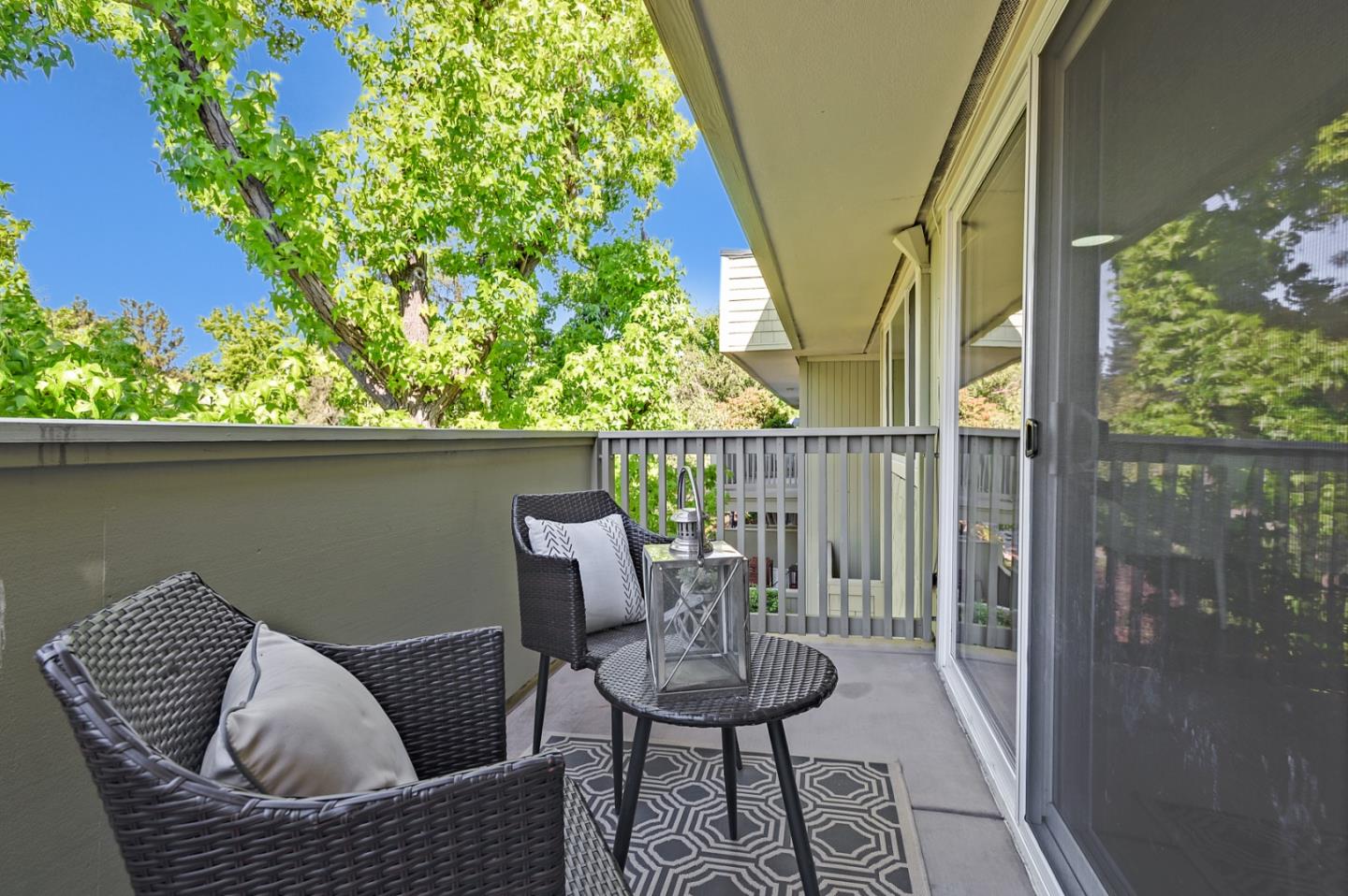 2381 Sharon Rd, Menlo Park, CA 94025 2 Beds 1 Baths (Canceled