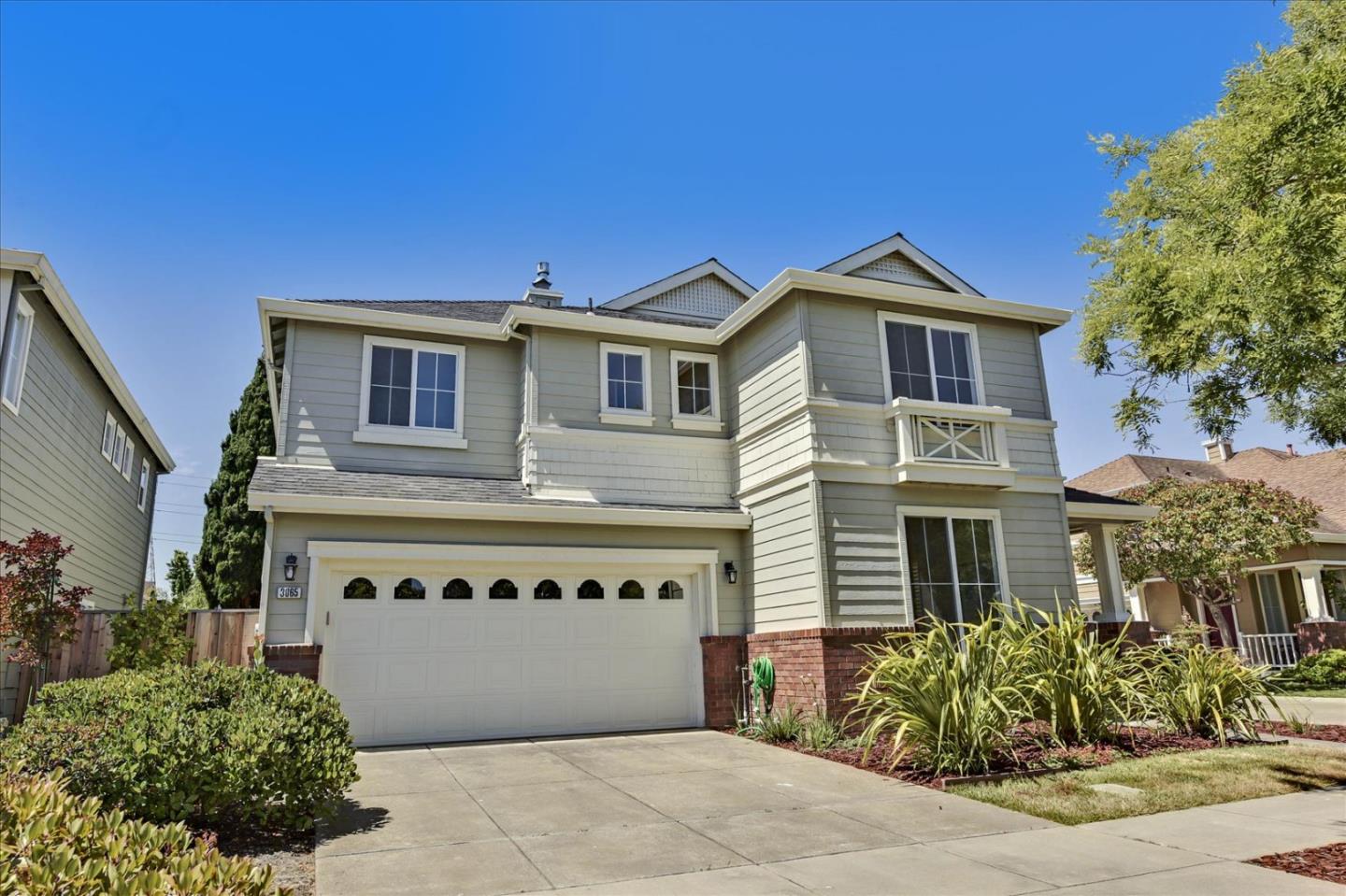 Detail Gallery Image 1 of 1 For 3065 Whisperwave Cir, Redwood City,  CA 94065 - 4 Beds | 2/1 Baths