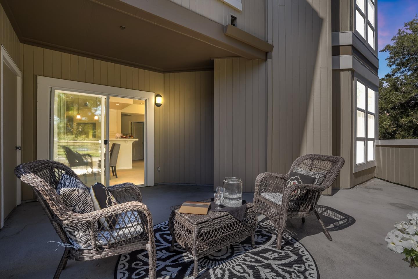 Detail Gallery Image 1 of 1 For 860 Meridian Bay Ln #130,  Foster City,  CA 94404 - 2 Beds | 2 Baths