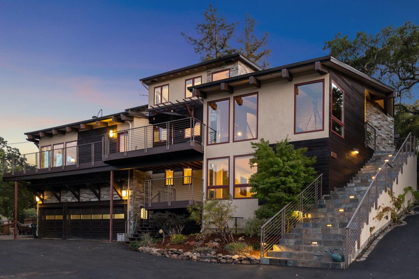 860 Vista Dr, Redwood City, CA 94062 5 Beds 4/1 Baths (Sold