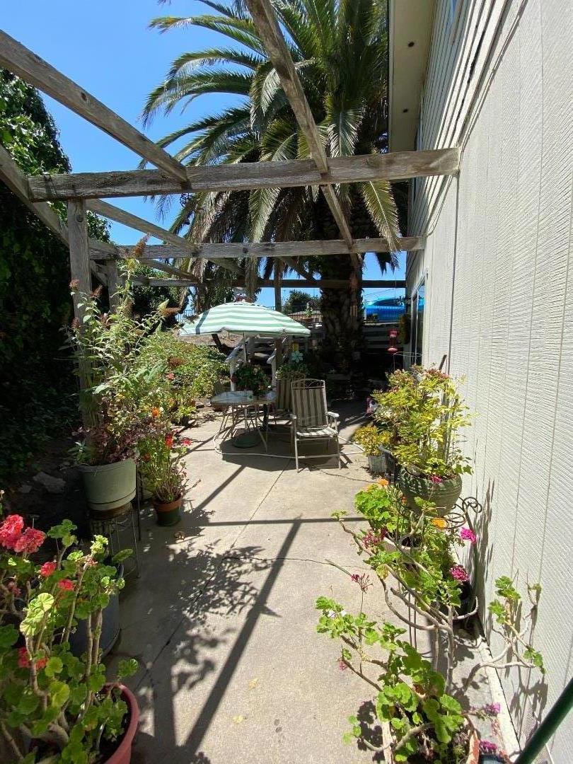529 Capitol St., SALINAS, California 93901, ,Comm Ri Multi-units 5+,For Sale,Capitol St.,ML81853028